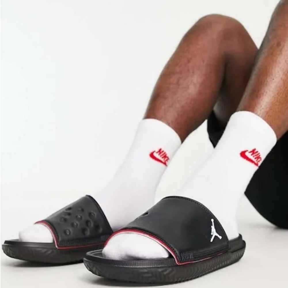 (Used) Nike Black Air Jordan Play Slide Sandals (Size 5Y / fits Women’s 6–7)